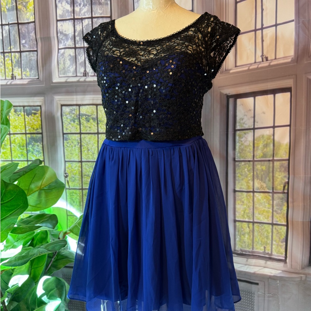 Elegant Black Lace and Blue Skirt Dress Sequins Josh & Jazz 13/14 Dressy Formal